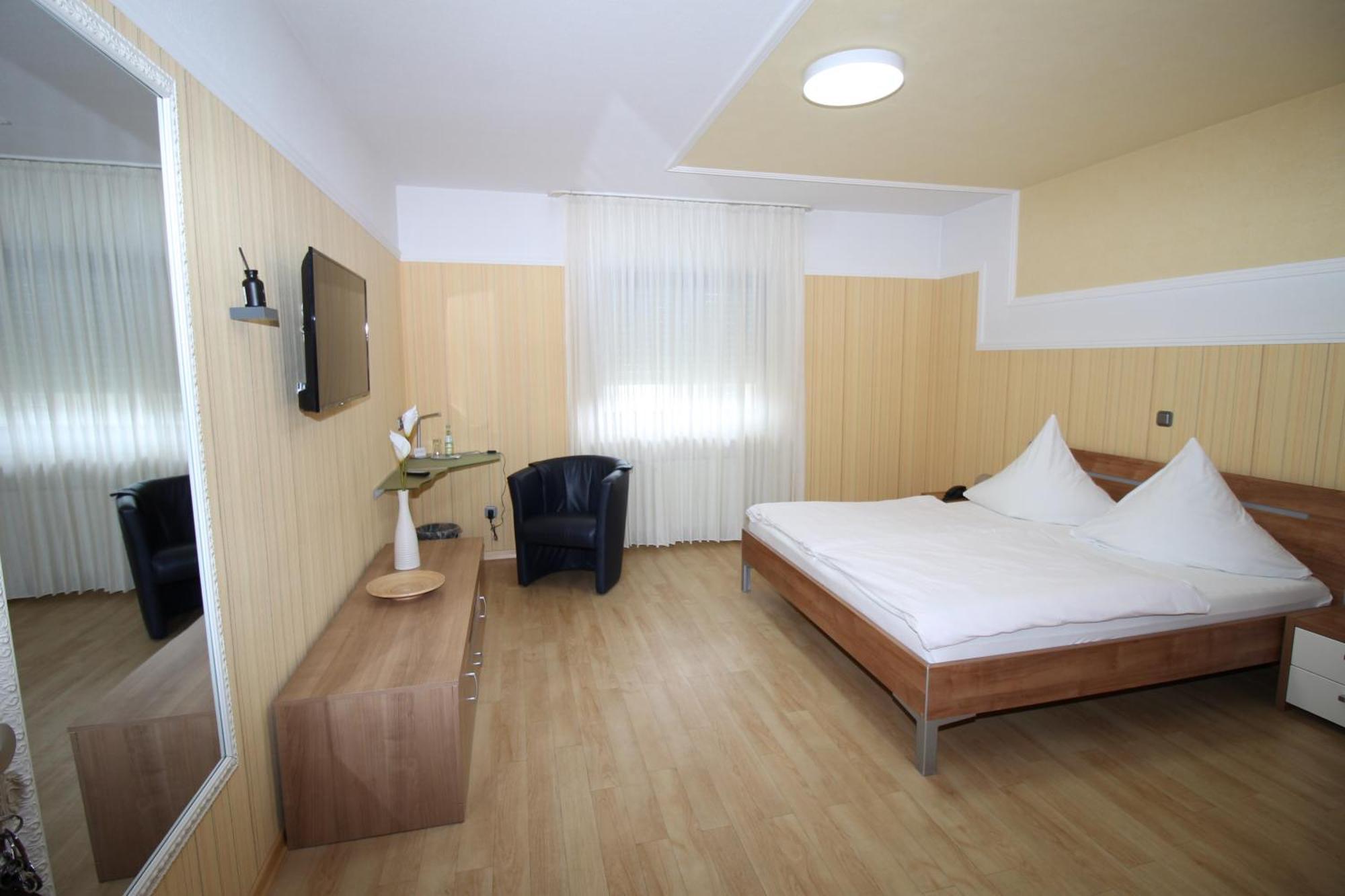 Hotel Geromont Plaidt Esterno foto