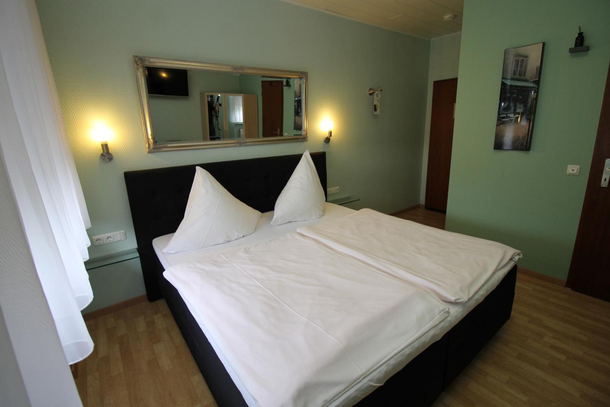 Hotel Geromont Plaidt Esterno foto
